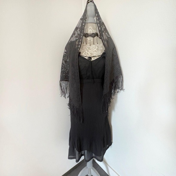 Allison Taylor Dresses & Skirts - Allison Taylor Black Pleated Midi Skirt, 100% Polyester, Size M, Fully Lined